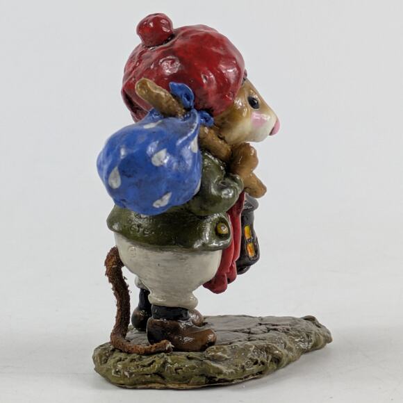 Wee Forest Folk 1995 M-211 Wanderlust Mouse Figurine Lantern Red Hat Signed - Picture 2 of 9